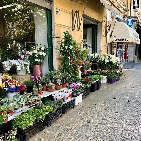 アパート Casa Garibaldi, Centro, Spiagge, Stazione サンレモ